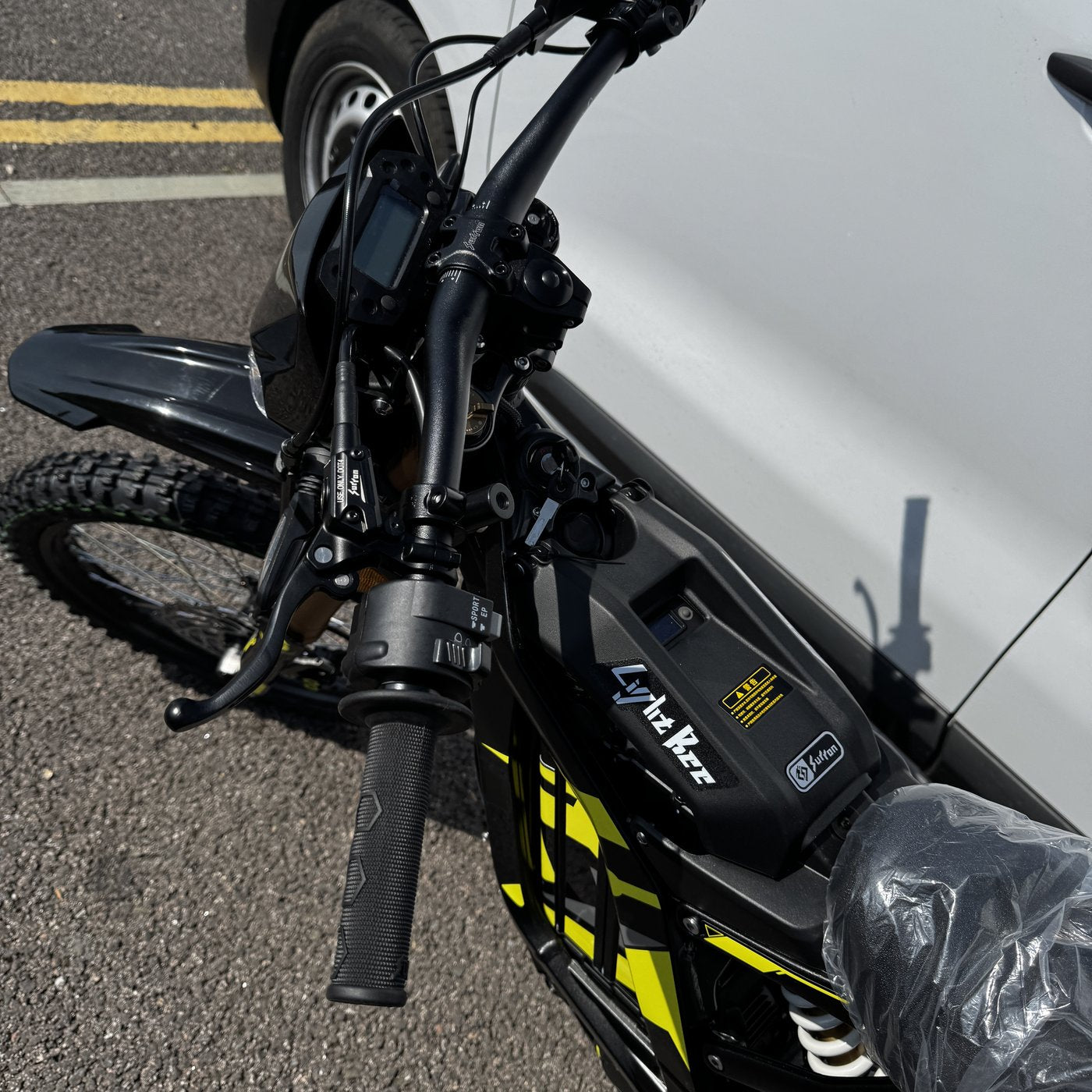 Sur-Ron Light Bee X LE1 road-legal in black