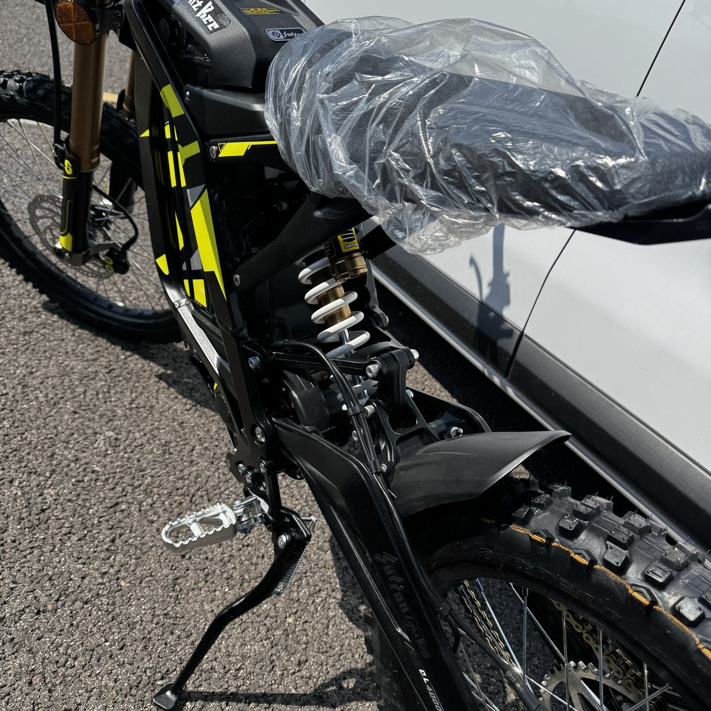 Sur-Ron Light Bee X LE1 road-legal in black